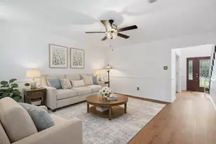 10 E Broken Oak Ct, Spring, TX 77381 - Photo 1