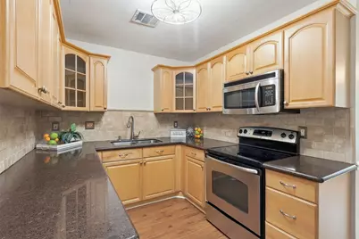 10 E Broken Oak Court, Spring, TX 77381 - Photo 13