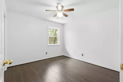 10 E Broken Oak Court, Spring, TX 77381 - Photo 23
