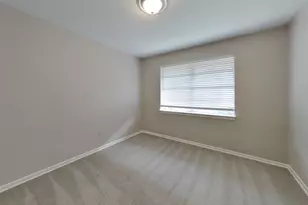 5619 Nina Lee Ln, Houston, TX 77092 - Photo 11