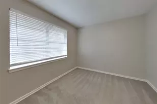 5619 Nina Lee Ln, Houston, TX 77092 - Photo 13