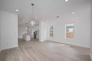 7307 W Knoll St, Houston, TX 77028 - Photo 11