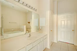 8935 Summer Ash Ln, Sugar Land, TX 77479 - Photo 13