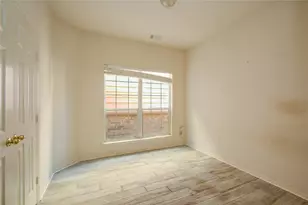 8935 Summer Ash Ln, Sugar Land, TX 77479 - Photo 15