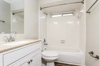302 Dunford Court, Highlands, TX 77562 - Photo 11