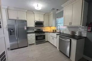 4924 Polk St, Houston, TX 77023 - Photo 3