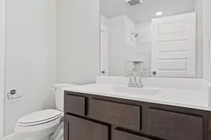 423 Mathis Lk Ct, Conroe, TX 77304 - Photo 17