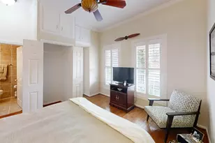 1327 Ashland St, Houston, TX 77008 - Photo 11