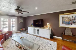 1327 Ashland St, Houston, TX 77008 - Photo 15