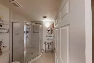 1327 Ashland St, Houston, TX 77008 - Photo 27