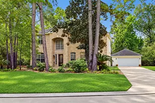 7 Mayborough Ct, The Woodlands, TX 77382 - Photo 1