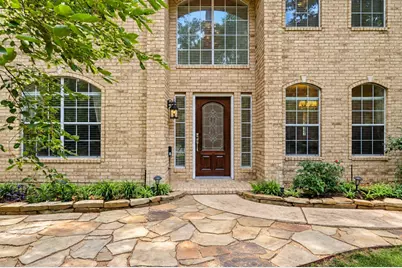 7 Mayborough Court, The Woodlands, TX 77382 - Photo 3