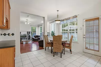 7 Mayborough Court, The Woodlands, TX 77382 - Photo 11