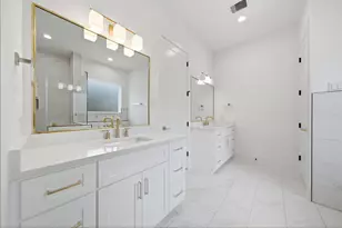835 W 25th St, Houston, TX 77008 - Photo 17