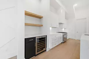 835 W 25th St, Houston, TX 77008 - Photo 9