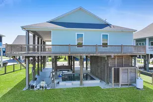 928 Kenlyn Dr, Crystal Beach, TX 77650 - Photo 7