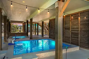 928 Kenlyn Dr, Crystal Beach, TX 77650 - Photo 17