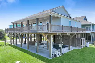 928 Kenlyn Dr, Crystal Beach, TX 77650 - Photo 5