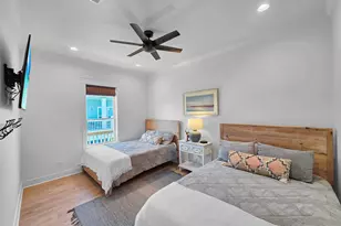 928 Kenlyn Dr, Crystal Beach, TX 77650 - Photo 43