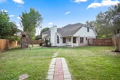 9102 Reagan Meadow Court, Houston, TX 77064 - Photo 17