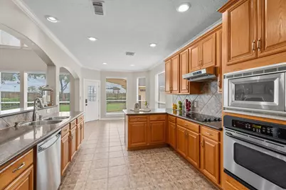 6323 Stone Trail Lane, Spring, TX 77379 - Photo 9