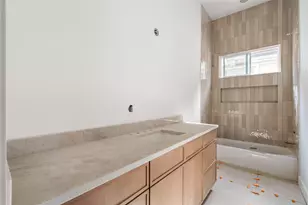 1122 Robbie St, Houston, TX 77009 - Photo 17