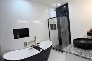 2823 Woodcreek Meadows Ln, Houston, TX 77073 - Photo 5