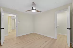 2322 Aprilmont Dr, Sugar Land, TX 77498 - Photo 23
