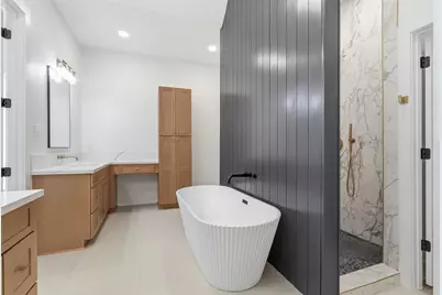 467 Springfield Trail, Angleton, TX 77515 - Photo 19