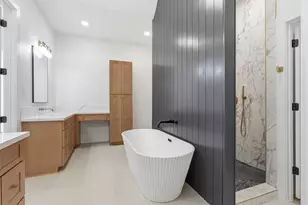 467 Springfield Trail, Angleton, TX 77515 - Photo 19