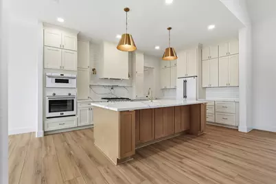 467 Springfield Trail, Angleton, TX 77515 - Photo 7