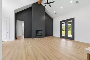 467 Springfield Trail, Angleton, TX 77515 - Photo 5