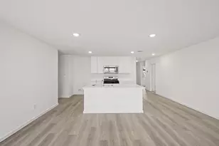 2705 Alamonte Dr, Sealy, TX 77474 - Photo 9