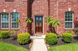 686 Fountain View Ln, League City, TX 77573 - Photo 3