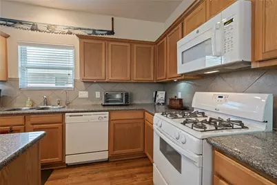 686 Fountain View Lane, League City, TX 77573 - Photo 15