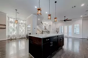 2227 Chenevert St, Houston, TX 77003 - Photo 11