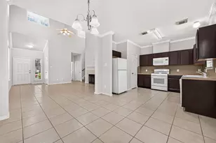 16618 Pademelon Dr, Sugar Land, TX 77498 - Photo 9