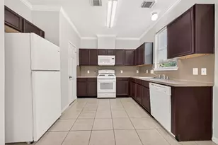 16618 Pademelon Dr, Sugar Land, TX 77498 - Photo 11