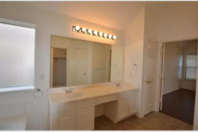 1219 Cambrian Park Court, Sugar Land, TX 77479 - Photo 33