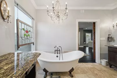 205 W 24th Street, Houston, TX 77008 - Photo 19