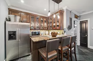 205 W 24th St, Houston, TX 77008 - Photo 13