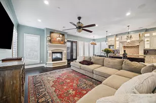 205 W 24th St, Houston, TX 77008 - Photo 7