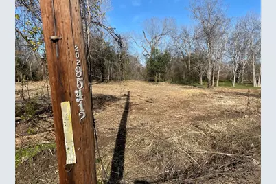 202 Leago Street Street, Houston, TX 77022 - Photo 1