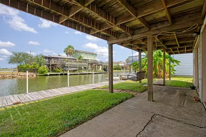 114 Bayou Vista Drive, Hitchcock, TX 77563 - Photo 5