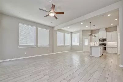 548 Long Leaf Pine, Montgomery, TX 77316 - Photo 9