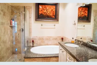 612 8th Street, Kemah, TX 77565 - Photo 3