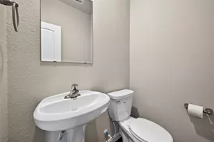 6435 Purple Wreath Way, Katy, TX 77449 - Photo 43