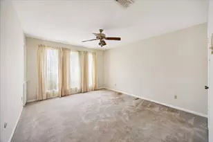 15711 Brook Forest Dr, Houston, TX 77059 - Photo 19