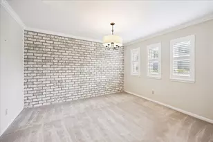 15711 Brook Forest Dr, Houston, TX 77059 - Photo 5