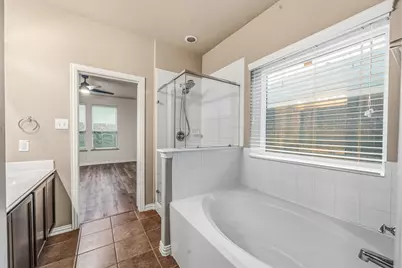 2403 Summers Glen Court, Katy, TX 77449 - Photo 13